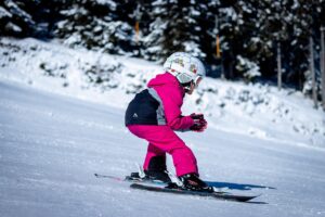 girl skiing